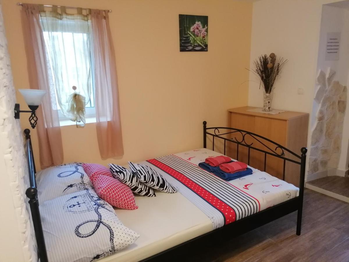 Stone House Appartement Slatine Buitenkant foto