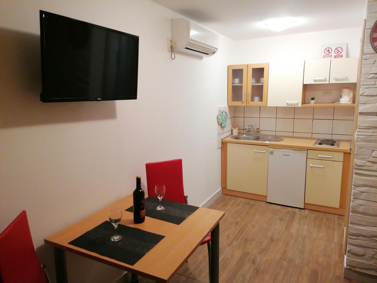 Stone House Appartement Slatine Buitenkant foto