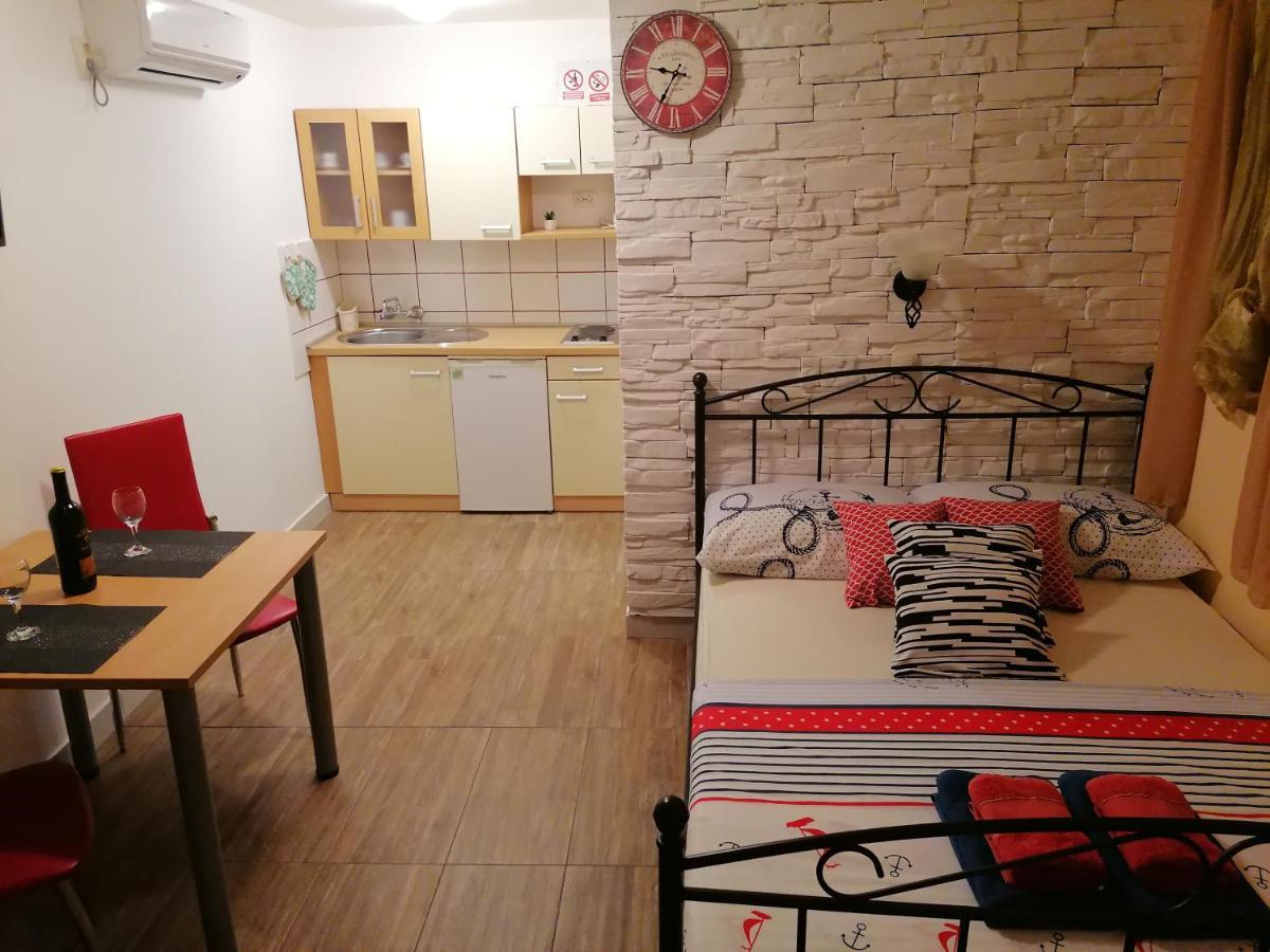 Stone House Appartement Slatine Buitenkant foto