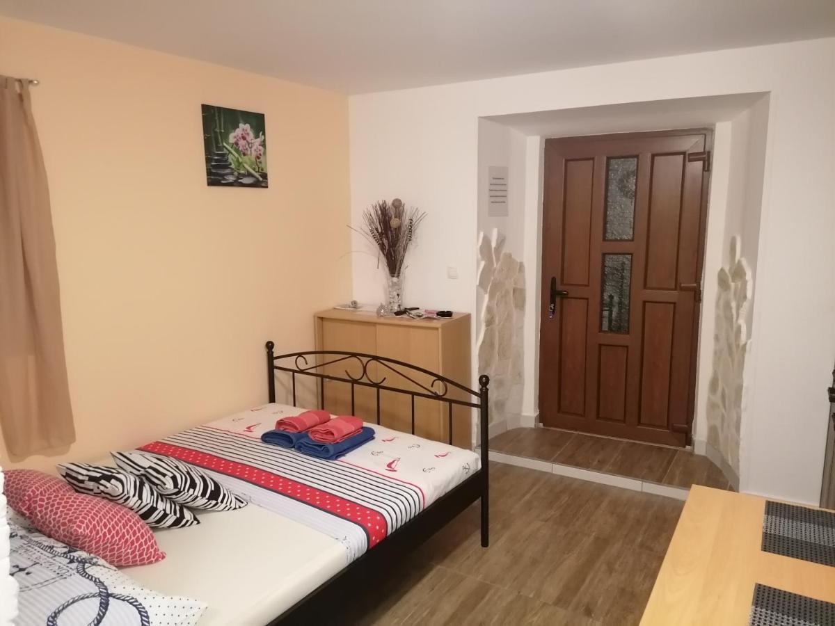 Stone House Appartement Slatine Buitenkant foto